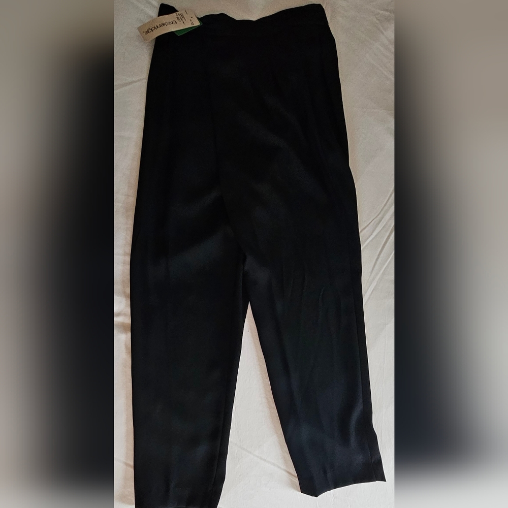 Black Crepe Dress Pleated Pants NWT Size 10 or 12 by Breckenridge